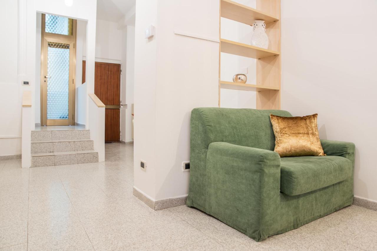 Апартаменты 8- Tourist House Bologna - Light House - Self Check-In Экстерьер фото