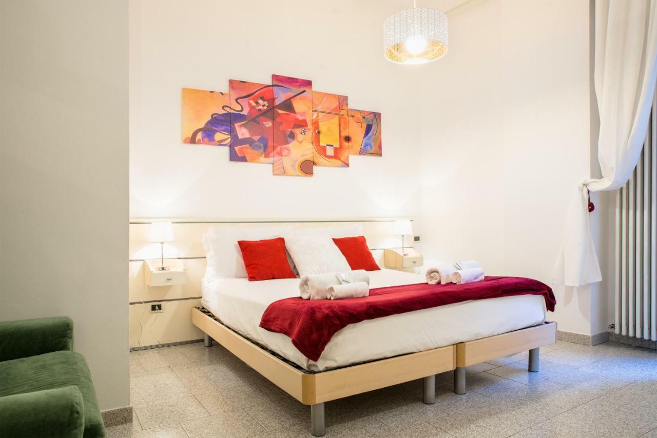 Апартаменты 8- Tourist House Bologna - Light House - Self Check-In Экстерьер фото